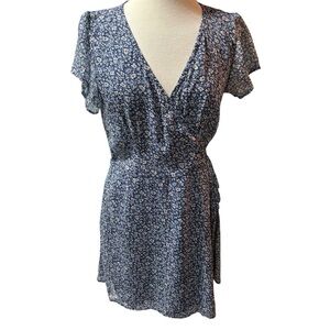 Abercrombie Blue Printed Deep V Faux Wrap Dress Size‎ Medium